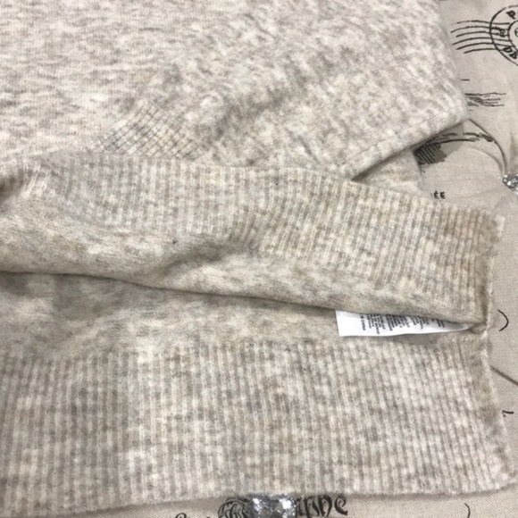 FRAME Swingy Rib Turtleneck Sweater - Picture 3 of 9